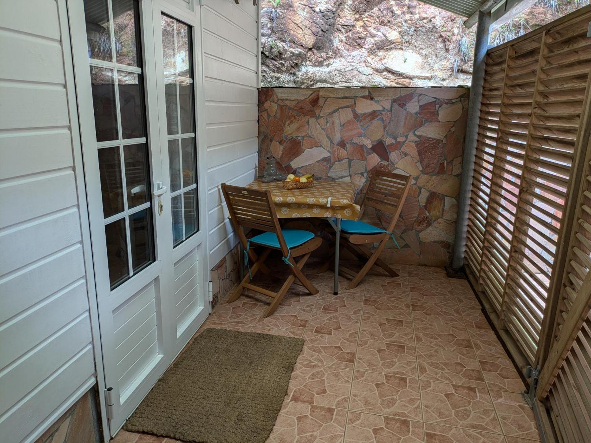 Le Marin - Bungalow Classe 3 Etoiles Tb Equipe & Confortable - Escapade En Couple - Paisible & En Toute Discretion - Wi-Fi - Climatisation - Calme & Serenite - Plages Du Sud, Centre De Carenage & Marina Du Marin Proche En Voiture - Acheminement Sur D Exterior photo