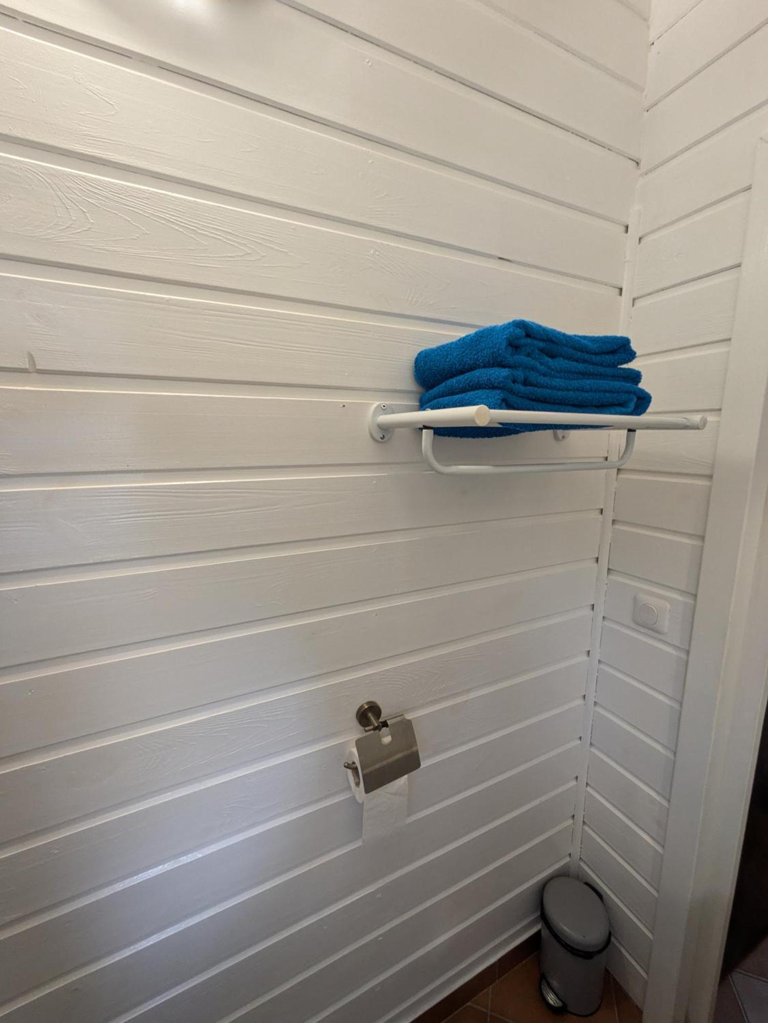 Le Marin - Bungalow Classe 3 Etoiles Tb Equipe & Confortable - Escapade En Couple - Paisible & En Toute Discretion - Wi-Fi - Climatisation - Calme & Serenite - Plages Du Sud, Centre De Carenage & Marina Du Marin Proche En Voiture - Acheminement Sur D Exterior photo
