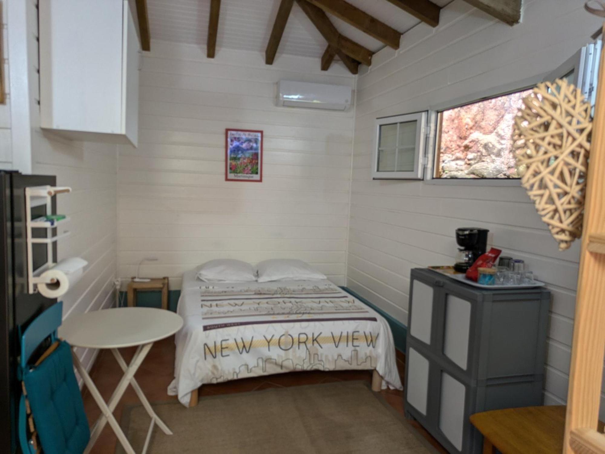 Le Marin - Bungalow Classe 3 Etoiles Tb Equipe & Confortable - Escapade En Couple - Paisible & En Toute Discretion - Wi-Fi - Climatisation - Calme & Serenite - Plages Du Sud, Centre De Carenage & Marina Du Marin Proche En Voiture - Acheminement Sur D Exterior photo
