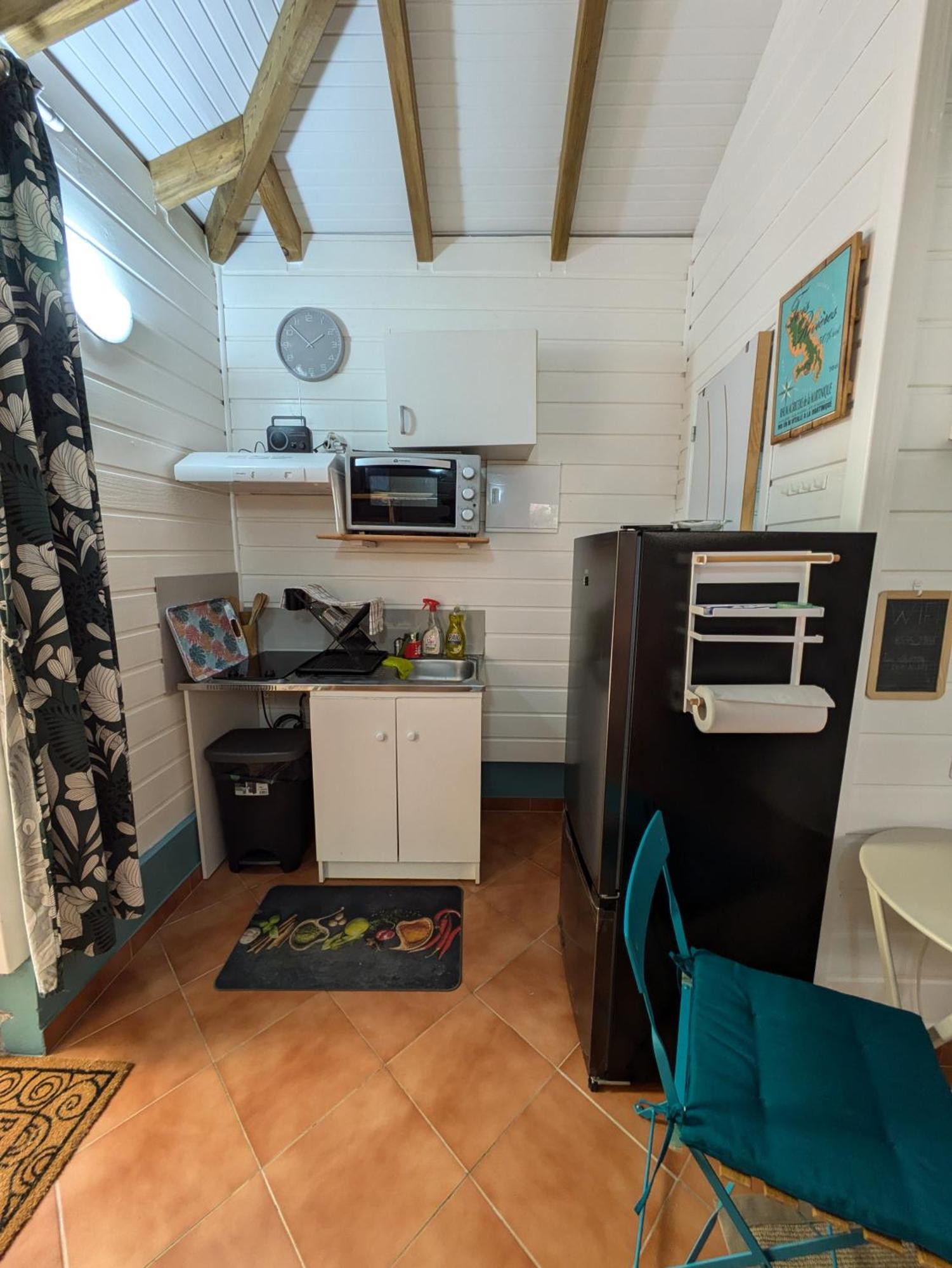 Le Marin - Bungalow Classe 3 Etoiles Tb Equipe & Confortable - Escapade En Couple - Paisible & En Toute Discretion - Wi-Fi - Climatisation - Calme & Serenite - Plages Du Sud, Centre De Carenage & Marina Du Marin Proche En Voiture - Acheminement Sur D Exterior photo